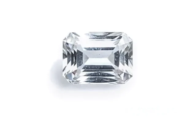 March Birthstones: Buying Aquamarine (Beruj) and Bloodstone